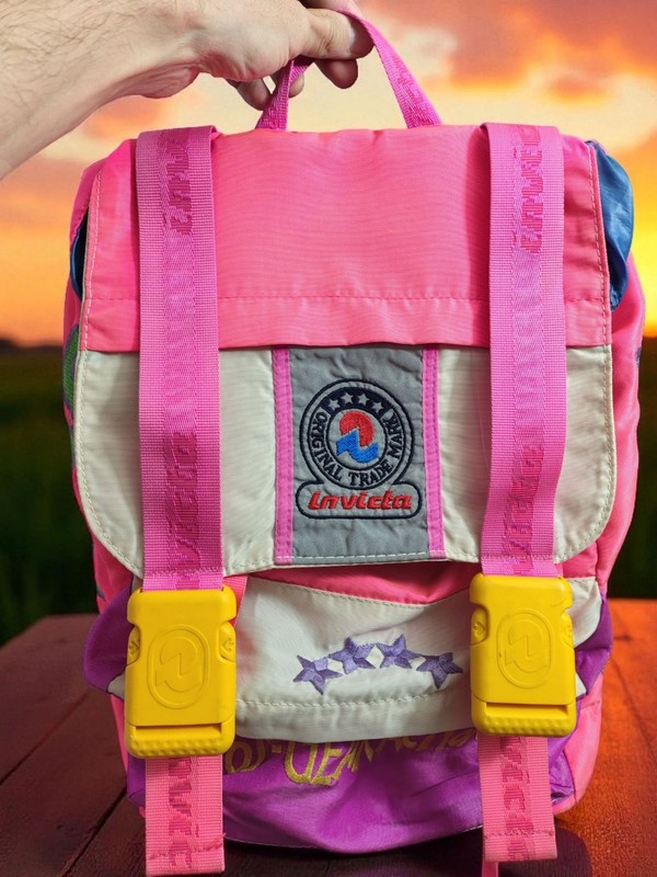 Invicta Fluo Jolly Pro 4 Magnum Backpack Vintage 90s Used Great Condition.