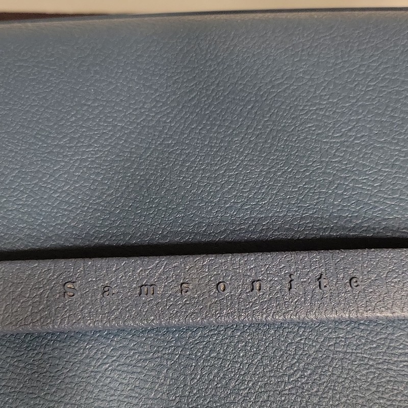 Samsonite Blue Solid Train Case Hardcase Locking Travel Luggage gallery
