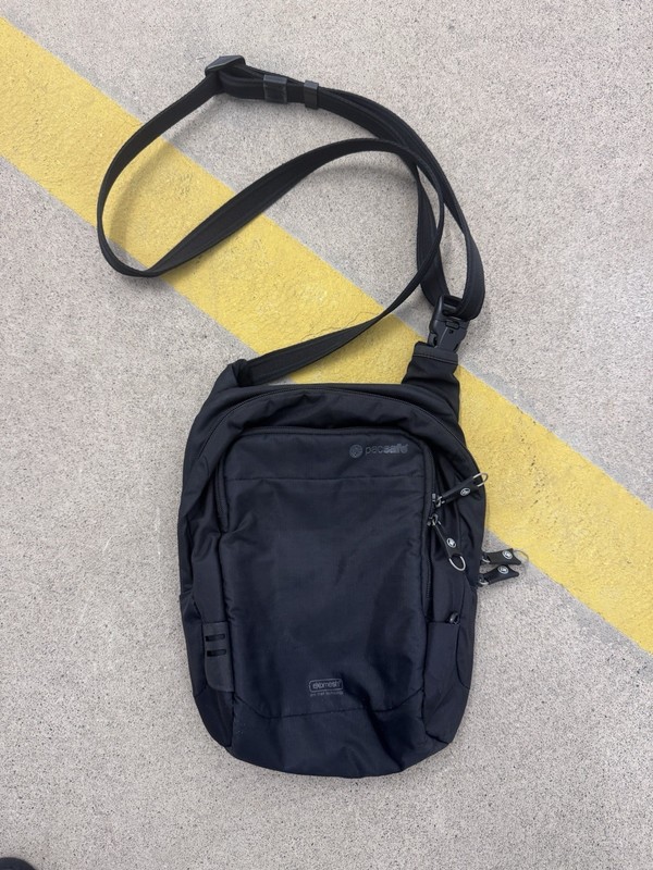 Pacsafe Venturesafe 15L GII Anti-Theft RFID Safe Backpack 60280 – eXomesh