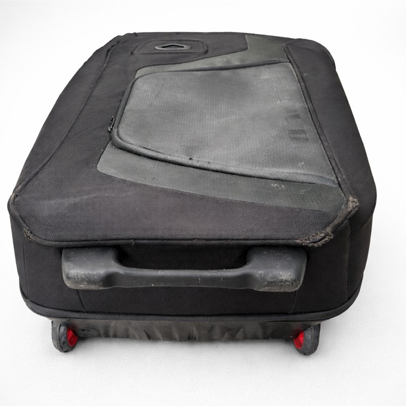 Oakley Solid Hard Shell Wheeled Siitcase 115L Luggage Black Factory Pilot 33” gallery