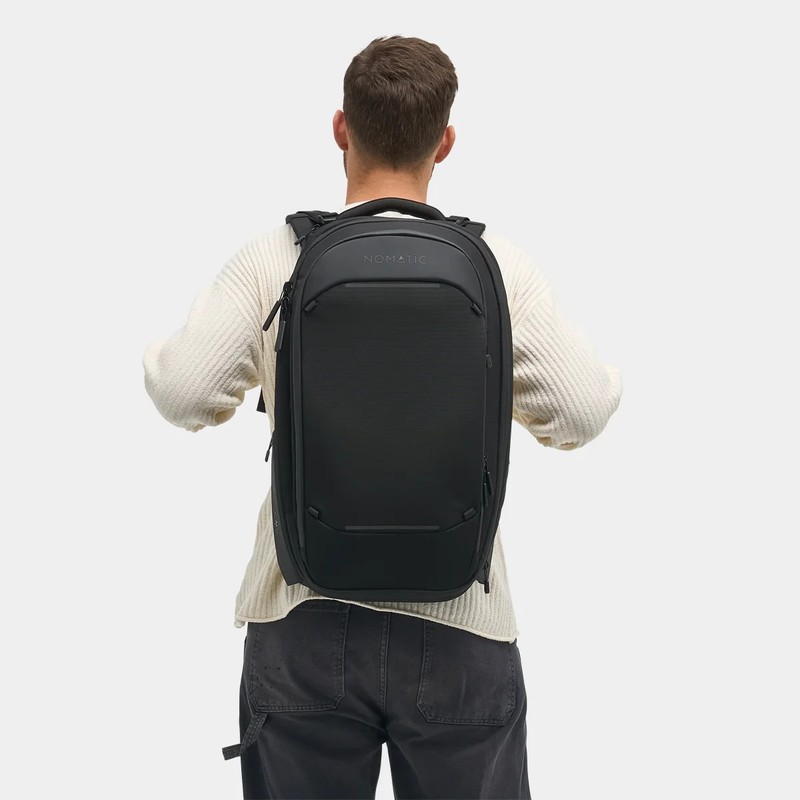 *Excellent Condition* Nomatic Navigator Backpack 32L - 41L Expandable gallery