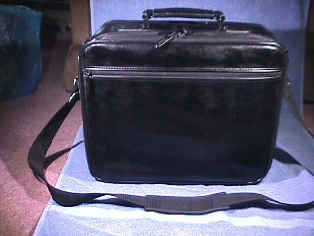 Targus carry Case with shoulder strap gallery