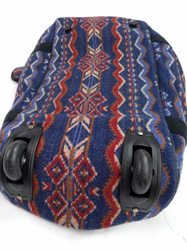 PENDLETON Rolling Duffle Bag Weekender Suitcase Wool Southwestern Blanket gallery
