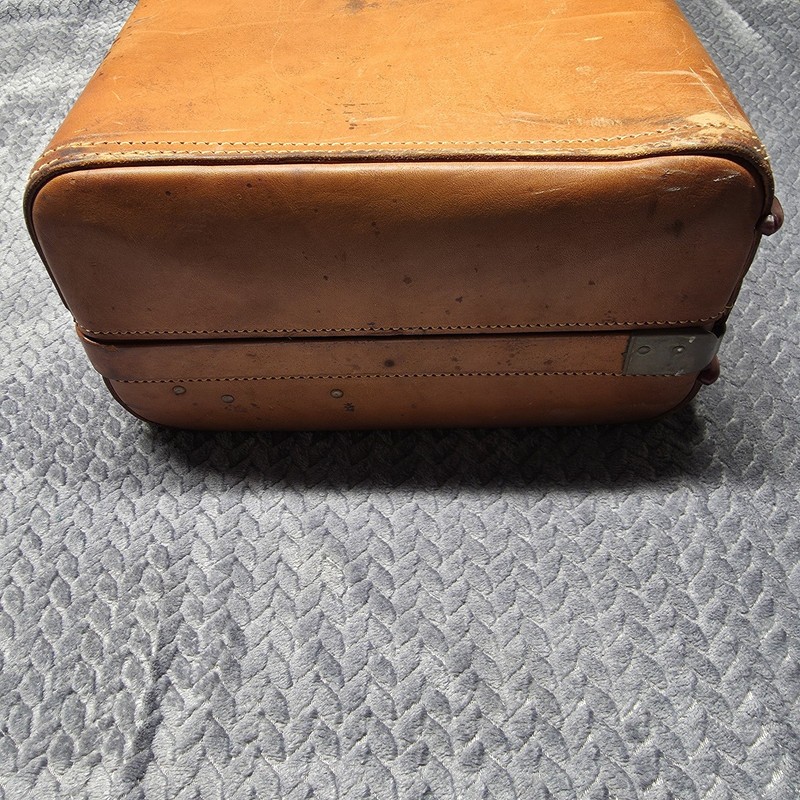 Hartmann Custom Crafted Leather Suitcase Brown Vintage ****AS IS / REPAIR**** gallery