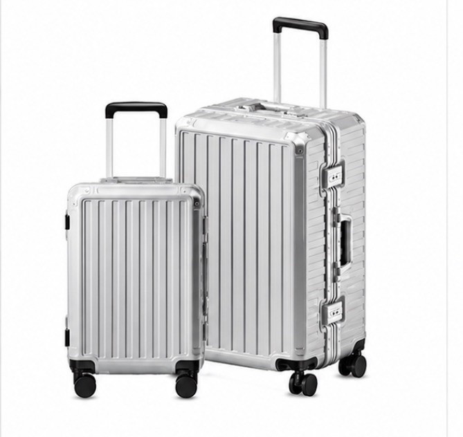 luggex Hard Shell Size In Photo Rolling Wheel No Zipper Comes in Different Color