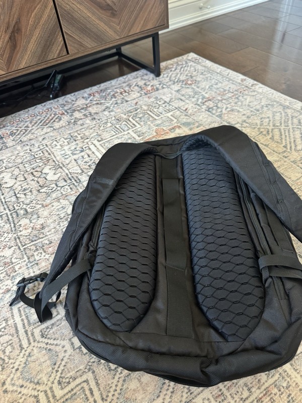OGIO Pace Pro Max 45L Backpack Black Clamshell Laptop Travel Pre-owned gallery