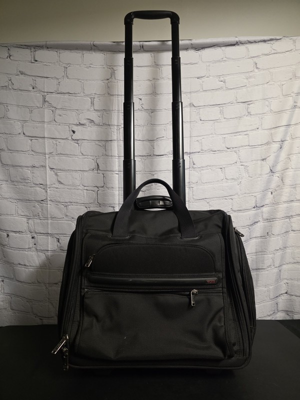 TUMI 17″ Wheeled Alpha Compact Briefcase Carry On Luggage Bag Black 22051D4