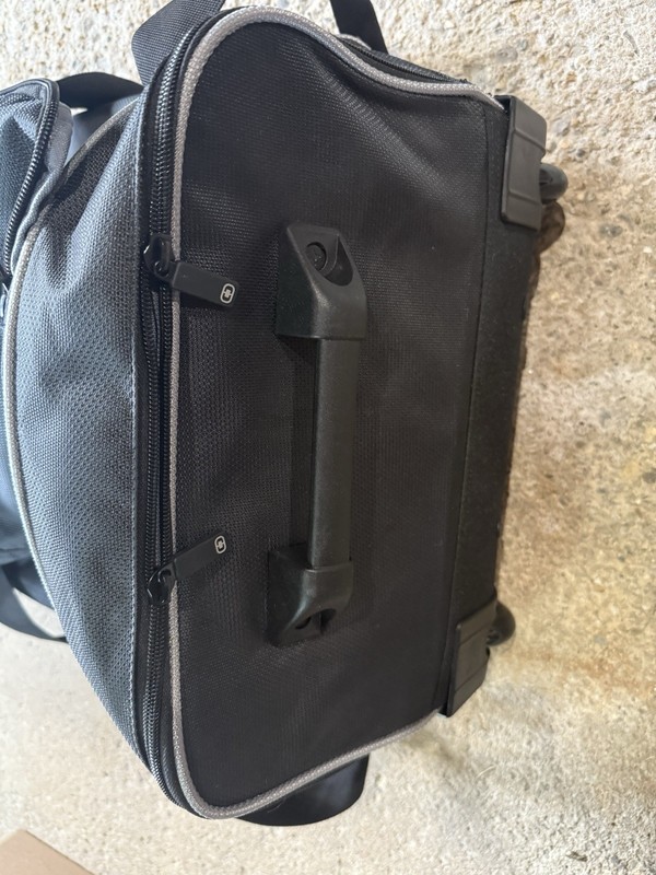 OGIO Performance 2-WEEL ROLLING EXPANDABLE SUITCASE BAG LUGGAGE 22” Branded gallery