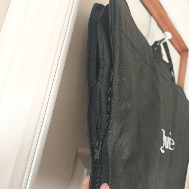 Quince -Suit & Garment Protector/ Travel Black Zip Bags! Lot Of 4! (1) gallery