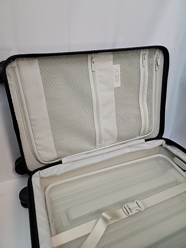 NOMATIC Method Luggage Carry On, Expands 39L-47L, Black, Spinner, MSRP is 349.99 gallery