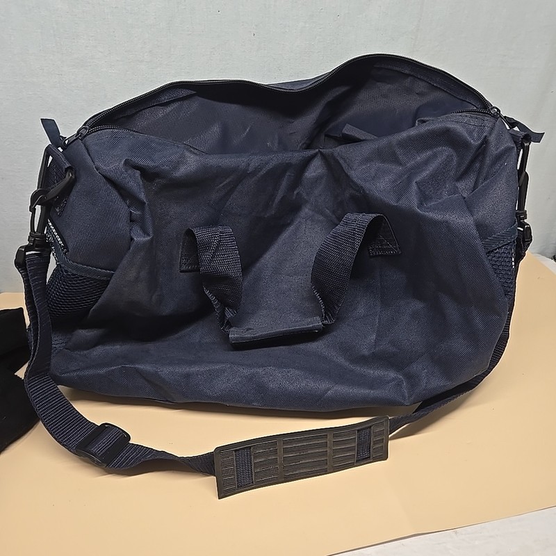 Weekender Duffel Bag with Shoulder Strap Mesh Front & Side Pockets Navy AARP gallery