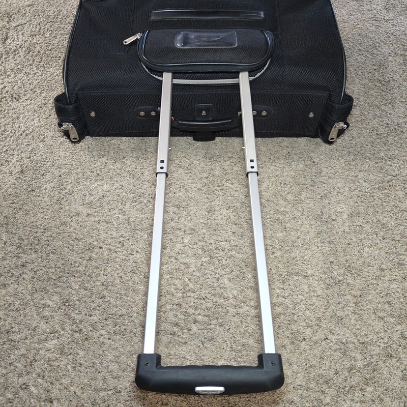 Samsonite Black Suitcase Handle Wheels Rolling Softshell 24" Garment Bag Luggage gallery