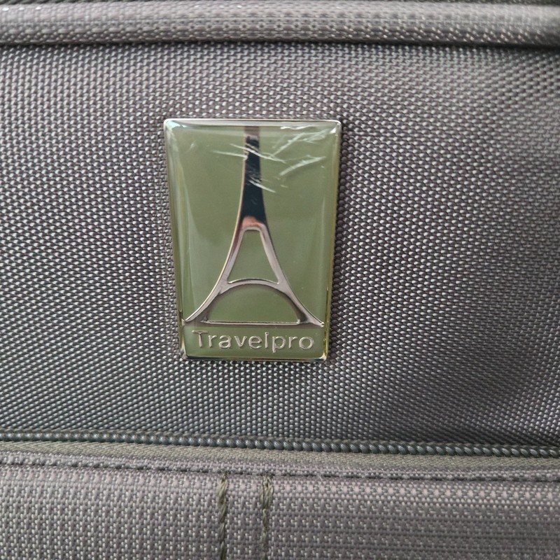 Travelpro Maxlite 5 Softside Weekender Bag Taupe Grey gallery