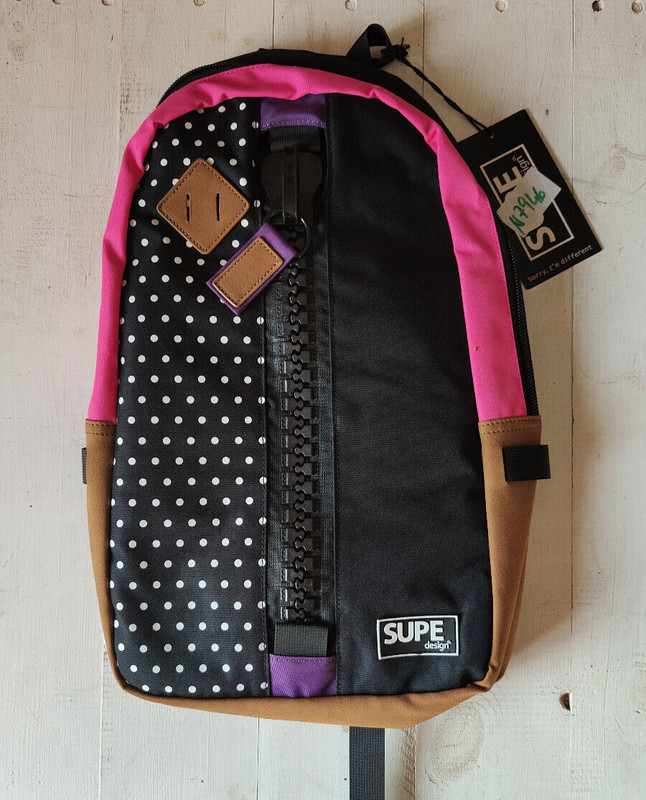 Supe Design DAY BAG Backpack – School & Leisure Backpack – BLACK and FUCHSIA UNISEX