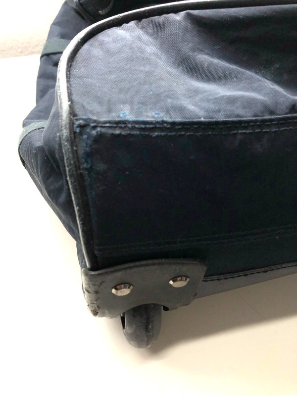 Kipling Rolling Duffel Bag With Wheels Retractable Handle Luggage Carry On 20x14 gallery