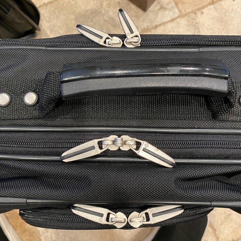 Samsonite Carry-On Laptop Computer Briefcase Luggage Bag Black wheeled 15x18x8 gallery