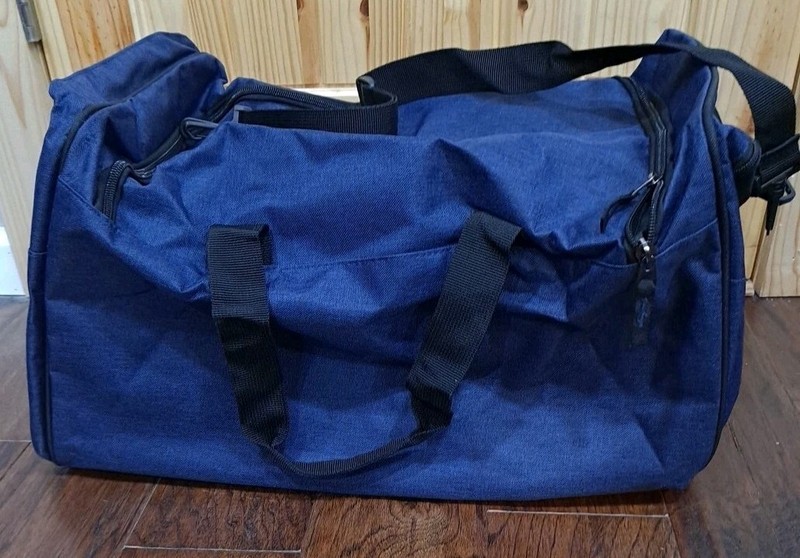 FIRST CLASS 25" DUFFLE BAG With Side Pockets, Removable Shoulder Strap 600D Poly gallery