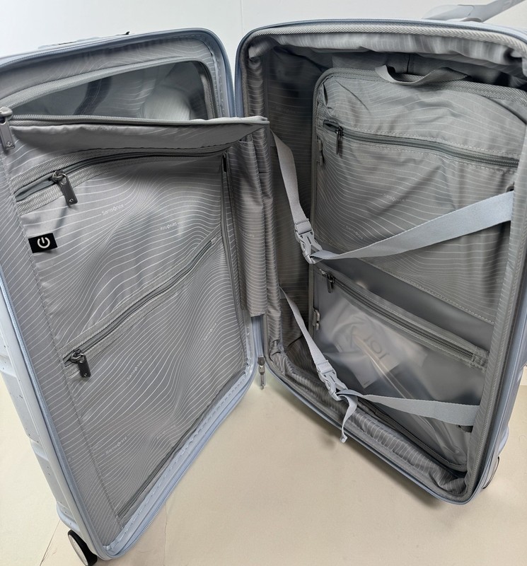 Samsonite Limited Edition Outline Pro Carry On Spinner Suitcase Luggage gallery