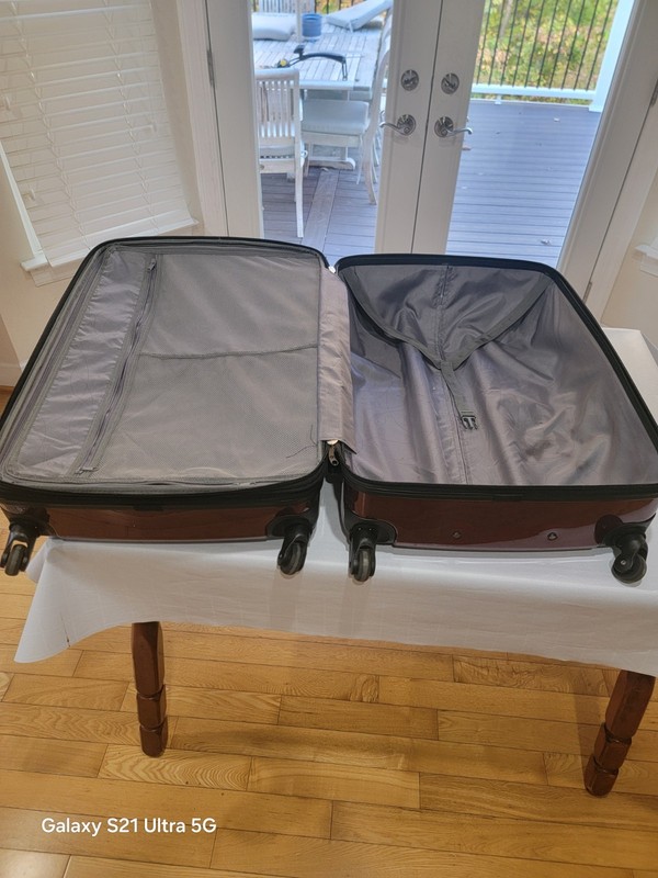Samsonite Evolve SE 27" Medium Spinner (Matte Burgundy) gallery