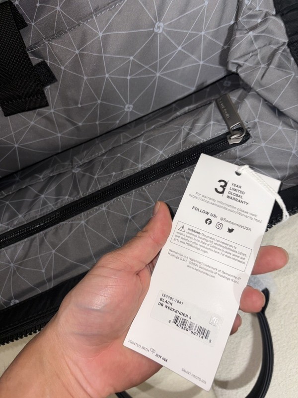 Samsonite Better than Basics Drop Bottom Weekender Duffle Black New With Tags gallery
