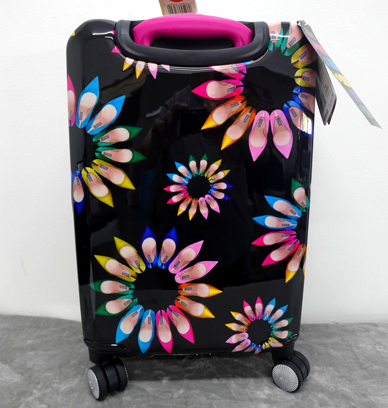 Sarah Jessica Parker Hardside Expandable Large Checked Spinner Suitcase – Black