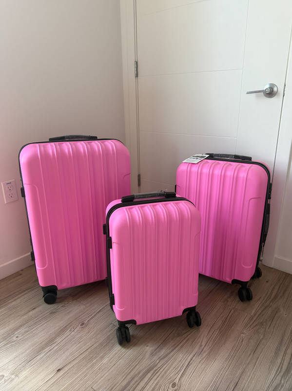 Set of 3 Brand New Pink Suitcases 28” 24” 21” Luggage Set 4 Wheels TSA Lock!