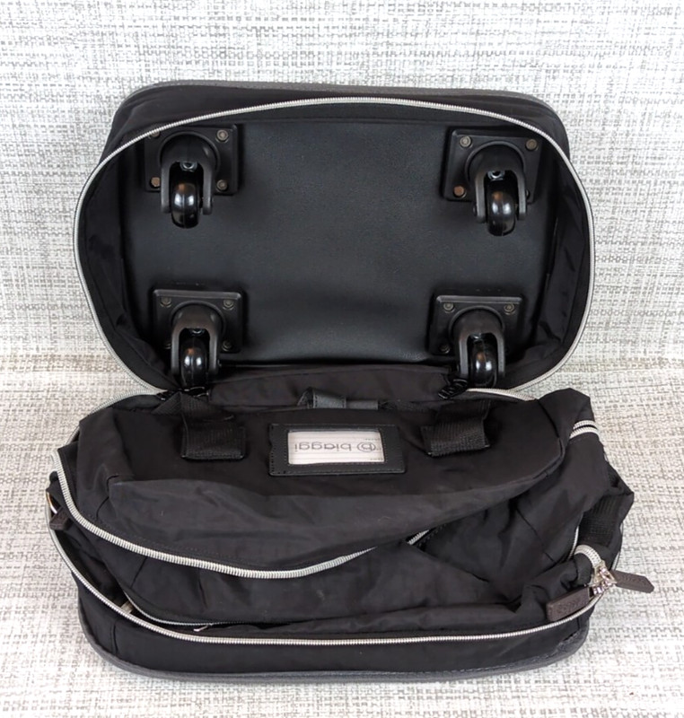 Biaggi Zipsak 22" Foldable Spinner Carry On Luggage Black NW0T gallery