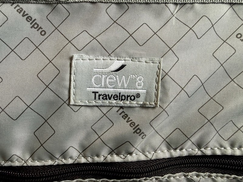 Travelpro Crew 8 Expandable Rollaboard Carry-On Luggage Suitcase 2-Wheel gallery