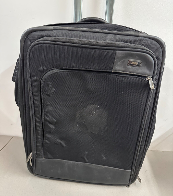 Zero Halliburton Soft Shell Nylon Rolling Luggage Suitcase Bag Black 21″x17″