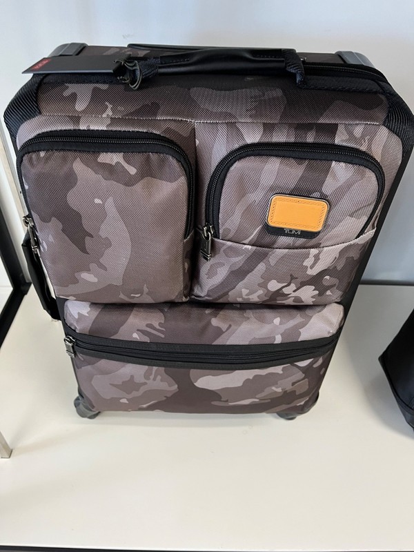 NEW Tumi Ellison CONTINENTAL Expandable 4 Wheel Packing Suit Case – CITY CAMO