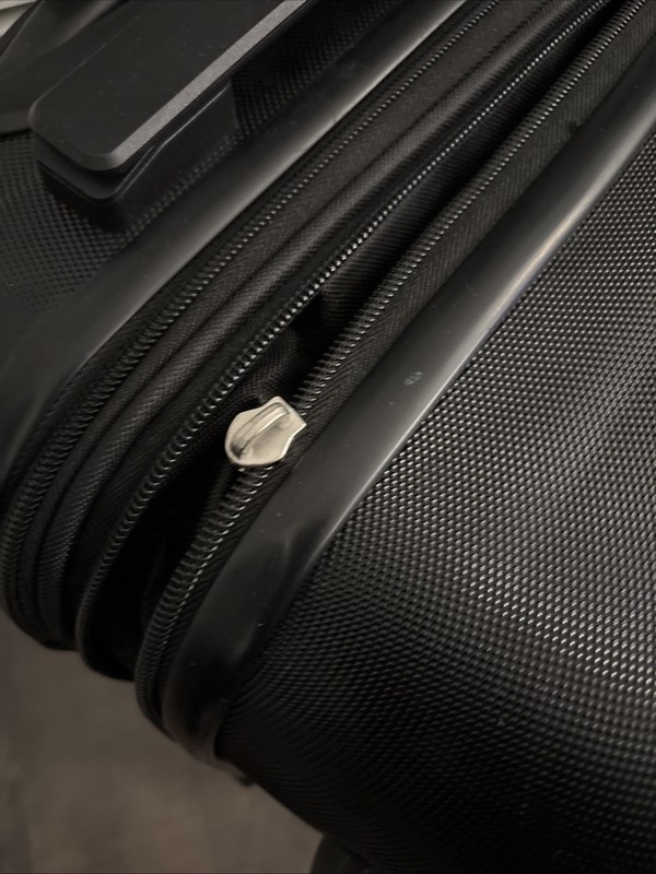 Amazon Basics Hard Shell Spinner Suitcase Black 20 Inch Carry on gallery