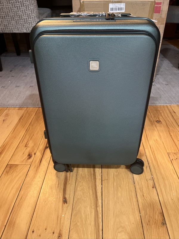 Hanke Lightweight Front Opening Carry-on 20 Inch, Green New