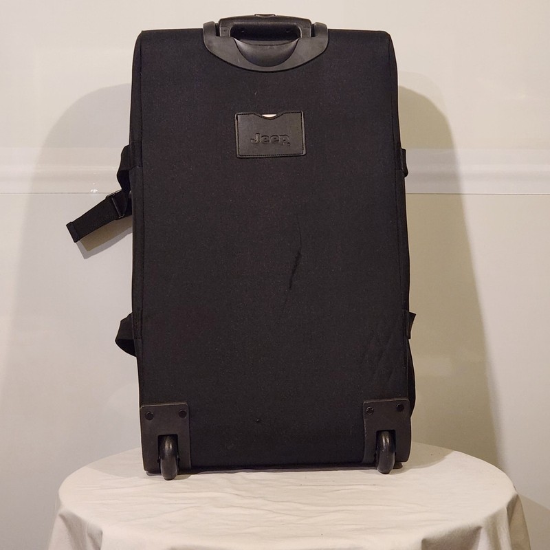 Jeep Backpack / Duffel Bag – Heavy-Duty Travel Gear gallery