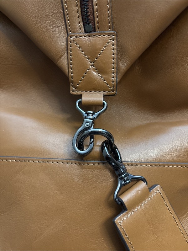 Mark & Graham Essential Leather Weekender Bag Hazelnut Color 22” X 13” X 14” GUC gallery