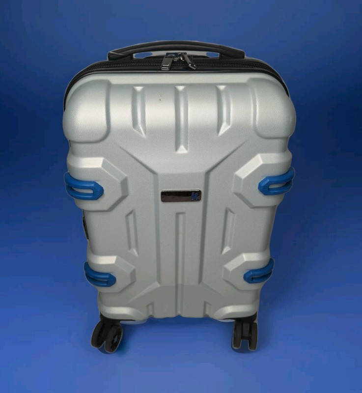 iT BRITBAG Shielding Hardcase Suitcase Spinner 21″ Carry-On Luggage Silver Wheel