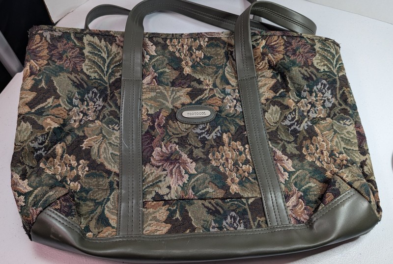 Protocol Ladies Large Travel Bag Case Green Floral Tapestry Sturdy Double Handle gallery