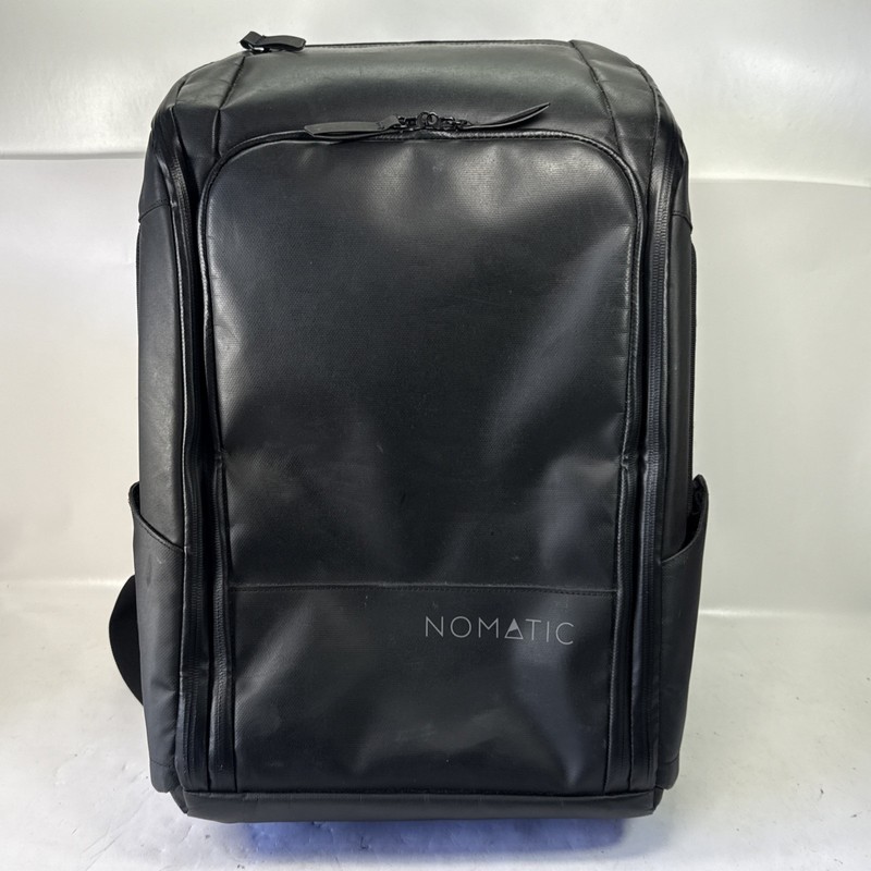 Nomatic Travel Backpack 20L Expands to 24L Laptop Sleeve RFID Safe Commuter Bag