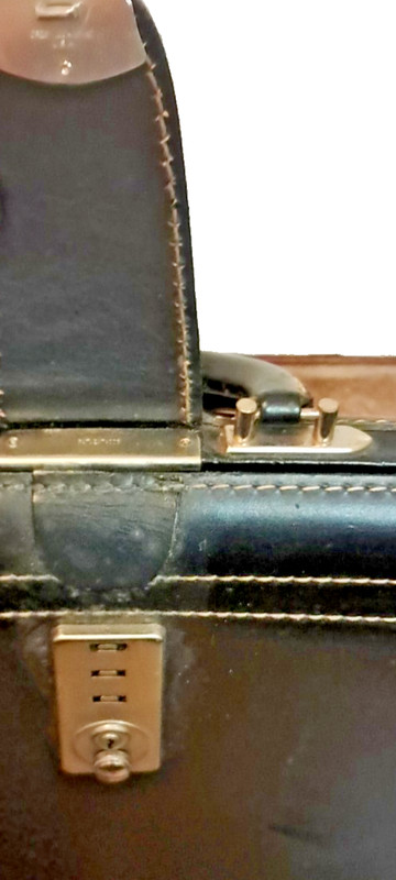 VTG Stabilized Brief Case c1949 Leather Lockable Attorney Lawyer w Keys E31F gallery