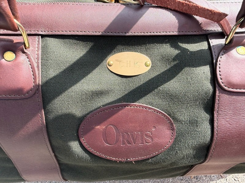 Orvis Battenkill Rolling Duffel 36” Suitcase Green Canvas Leather Trim 36x15x16 gallery