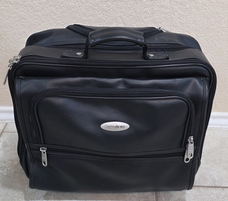 SAMSONITE MOBILE OFFICE Computer Case on Wheels