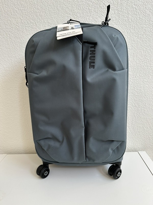 Thule Aion Carry-On Spinner 21.5” Expandable Travel Suitcase NEW WITH TAGS