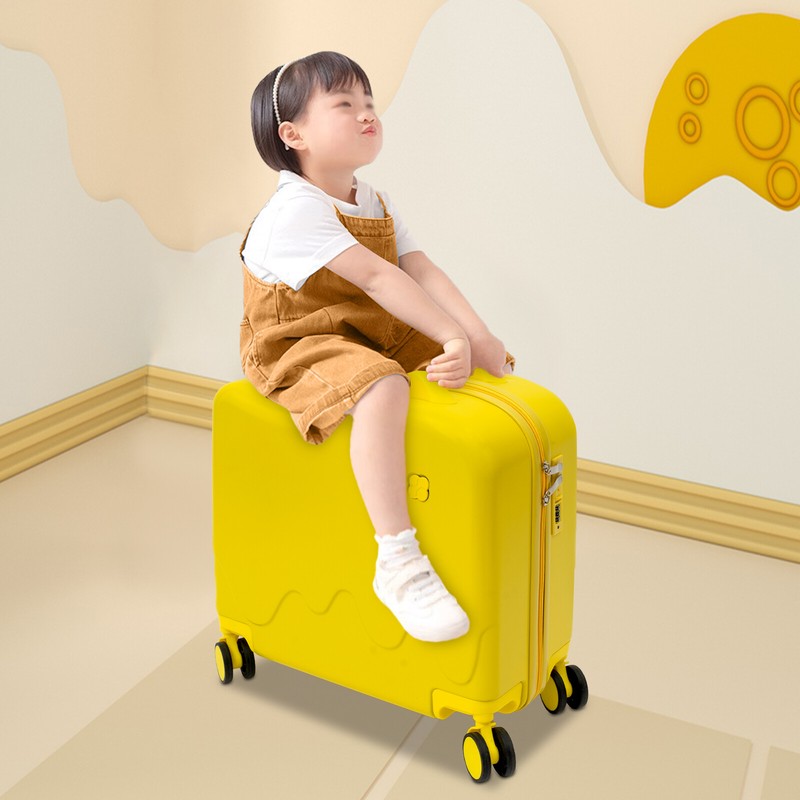 18″ Kids Ride-On Suitcase, Children’s Luggage Case, Rolling Luggage With Lock