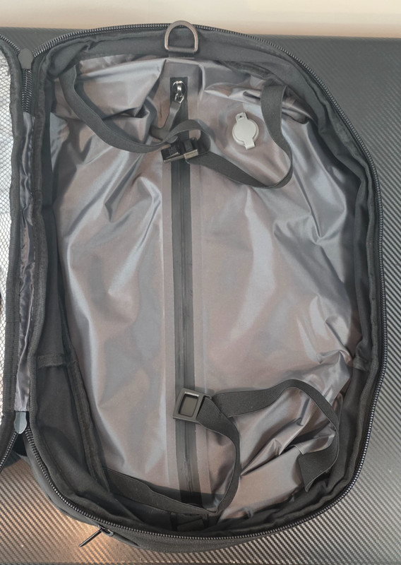 Backvac Pro Backpack Built-in Vacuum/Compression Compartment *Without Air Pump gallery