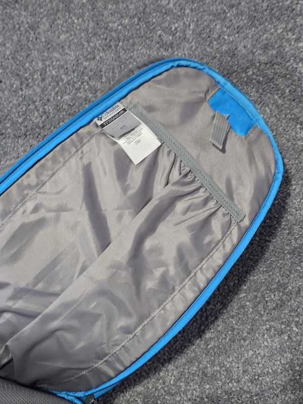 Columbia Titanium Hydration Backpack Blue 18" Omni-Shield Hiking Daypack Unisex gallery