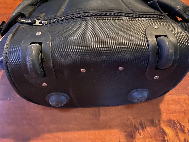 Surf n' Sun Division Roller Bag Backpack Single Tube Telescoping Handle gallery