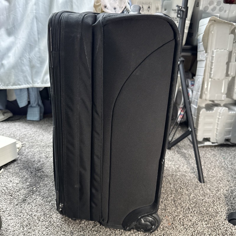 TUMI Alpha 22022D4 Expandable 22 Inch Upright Wheeled Luggage gallery
