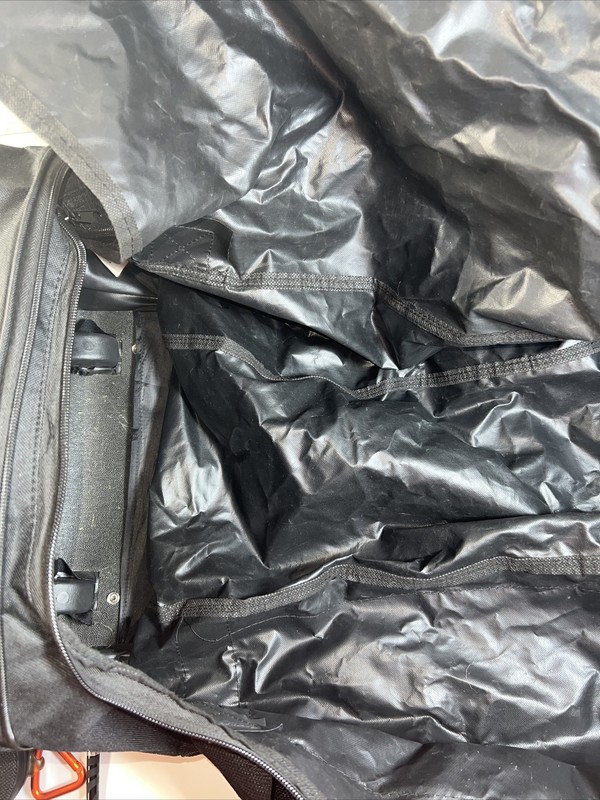 Protege 30 Inch Collapsible Rolling Duffle Bag gallery