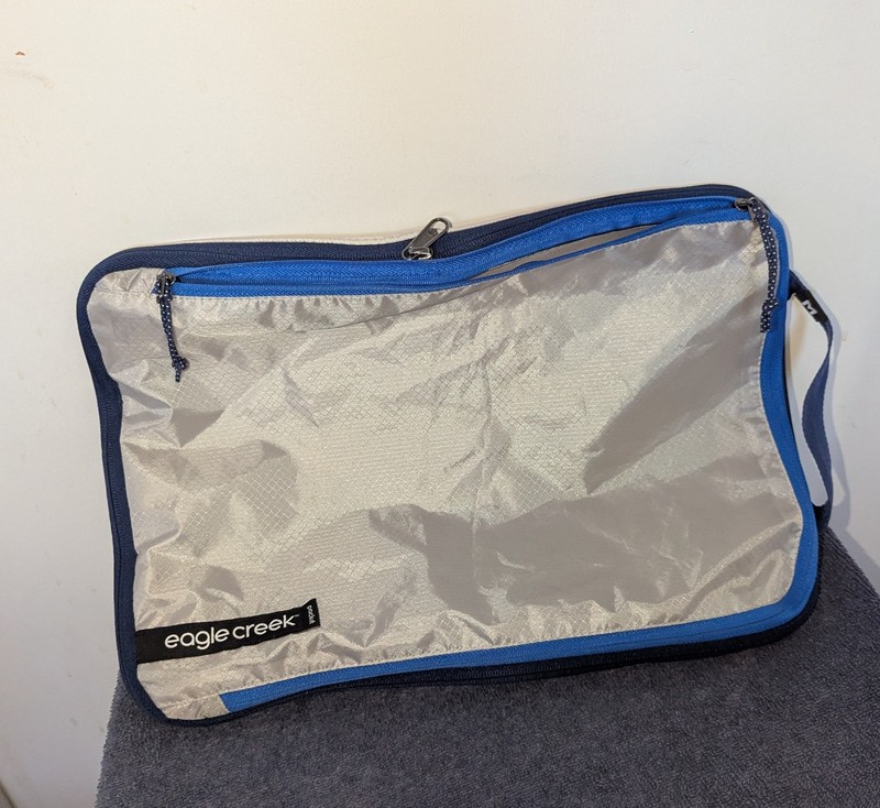 Eagle Creek Pack It Isolate Structured Folder Size M Gray