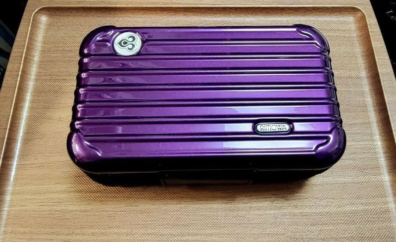 Thai Airways RIMOWA First Class Amenity Kit Hard Case Purple Empty Pouch Rare