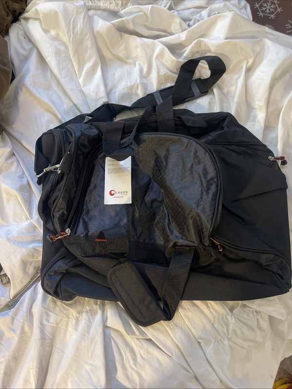 Leeds Triton Weekender 24” Carry All Duffel Bag 5300-80